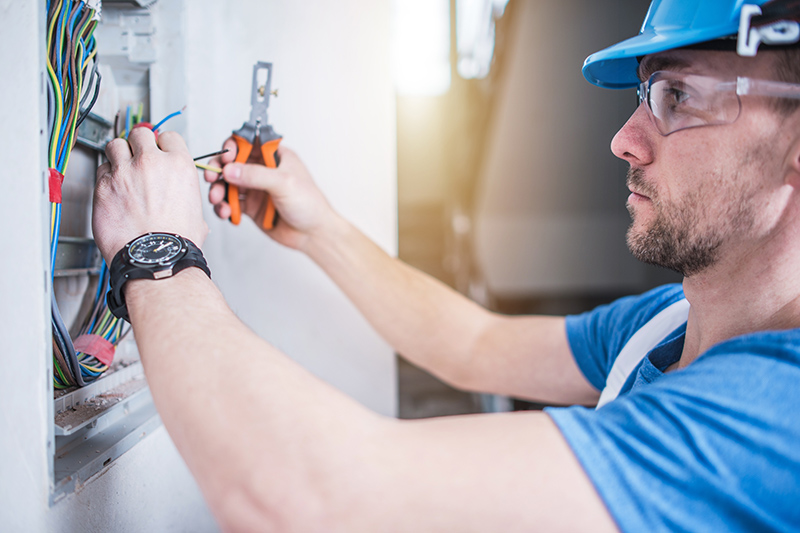 Electrician Qualifications in Bedford Bedfordshire